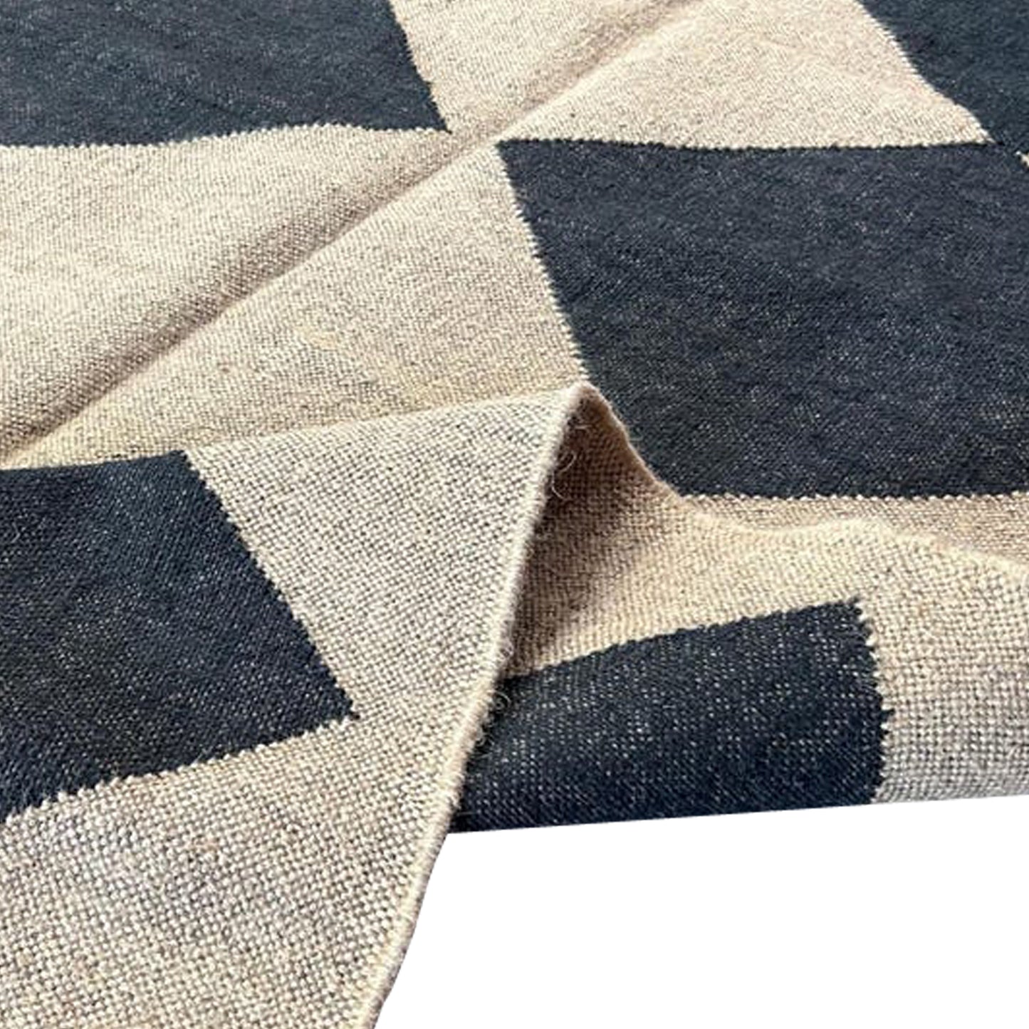 Black Hand-Woven Jute Kilim Carpet 4x6 ft